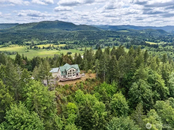 90 W Jeanne Saeger Loop, Shelton, WA 98584