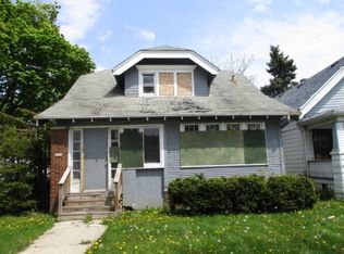 2878 N 38th St, Milwaukee, WI 53210