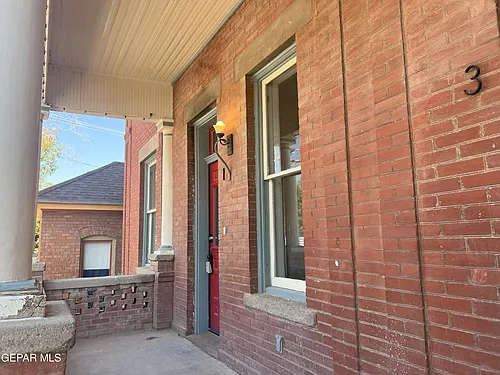 1124 N El Paso St #1 Photo 1