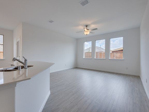 5th image of 3401 Kaufman Ct