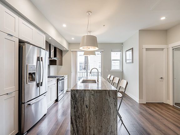 3rd image of 20852 77a Ave #83