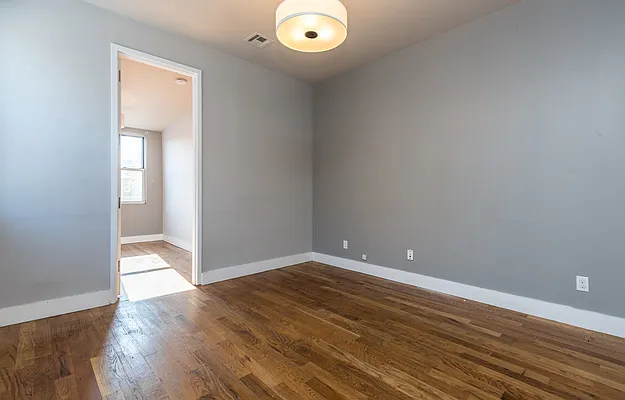 Rented by Nooklyn NYC LLC | media 74