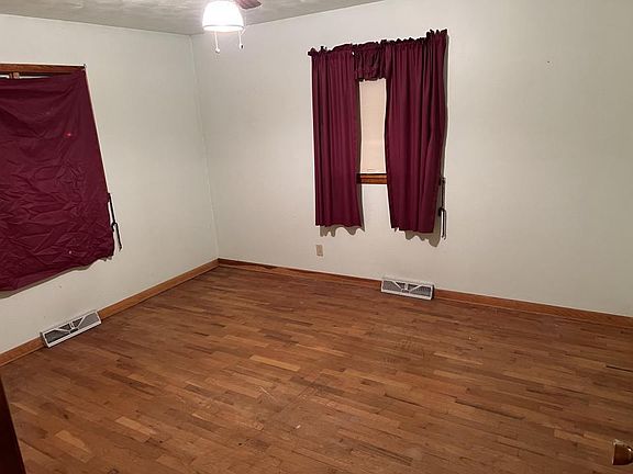 1st room view