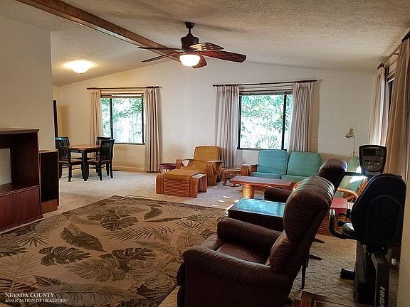 3rd image of 10323 Timberland Dr