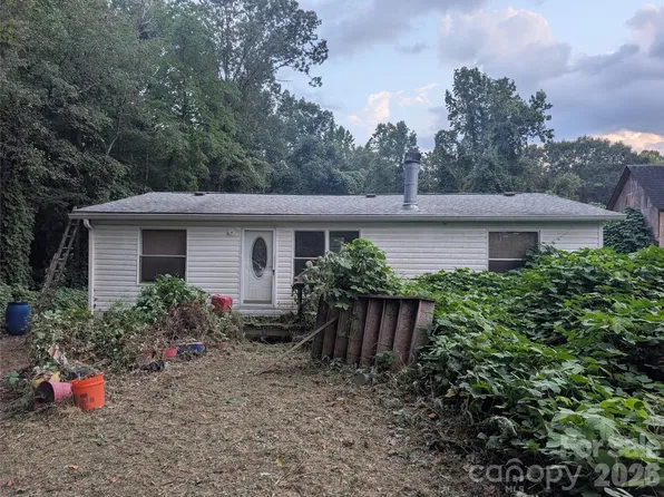 5732 Daybrook Ct, Stanley, NC 28164