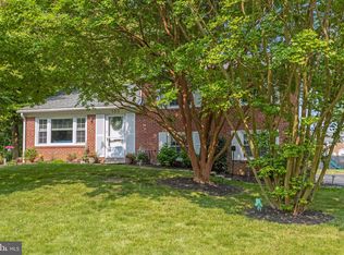 105 Canterbury Dr, Wallingford, PA 19086
