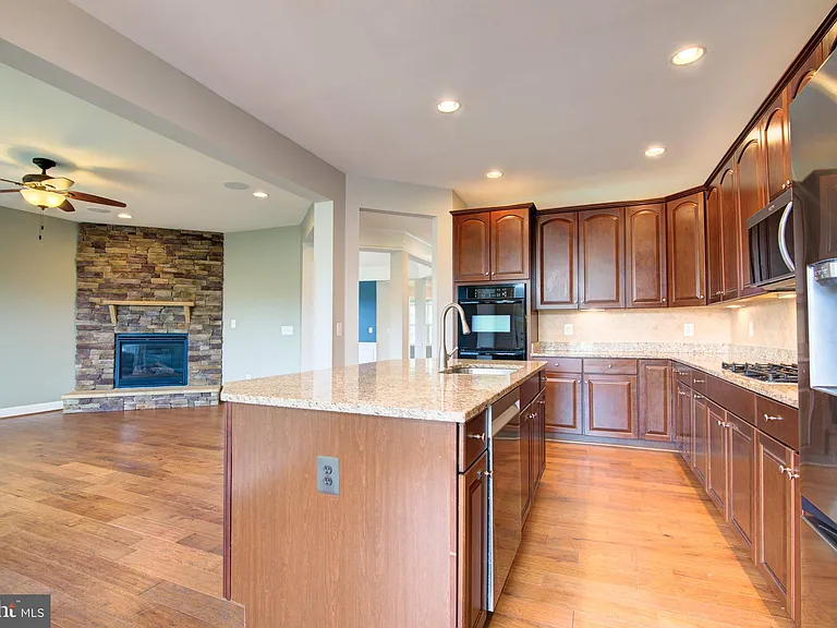 13481 Arcadian Dr — Photo 20