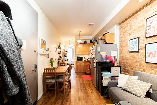 Rented by Maplewood Management | media 8
