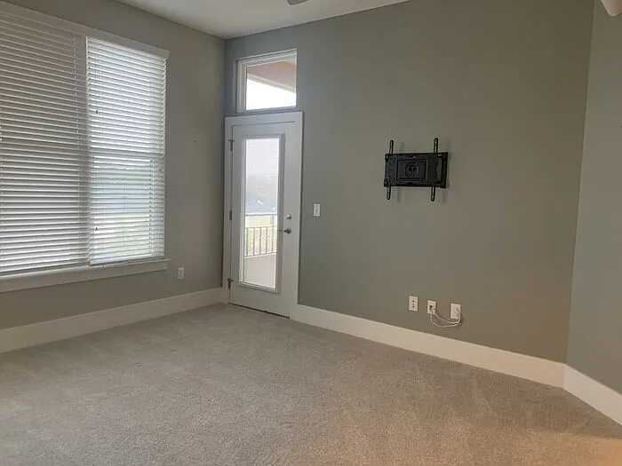 300 Finsbury St #311 — Photo 18