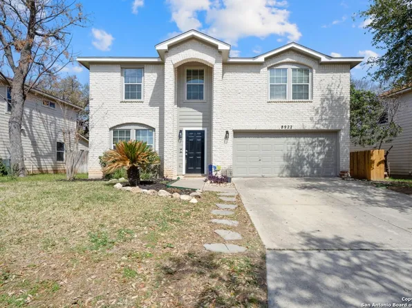 8922 John Barrett, San Antonio, TX 78240