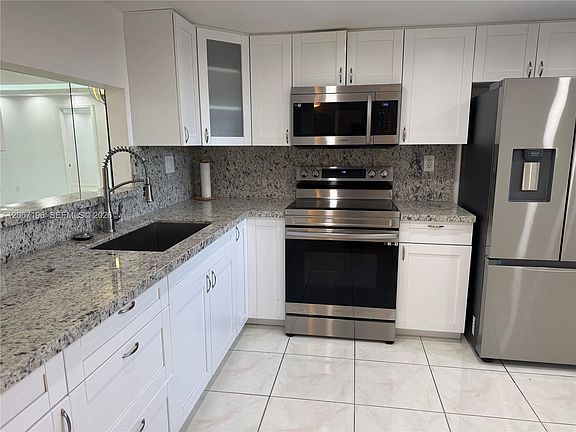 2nd image of 1101 Colony Point Cir APT 102