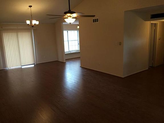 3rd image of 1332 Mistywood Ln