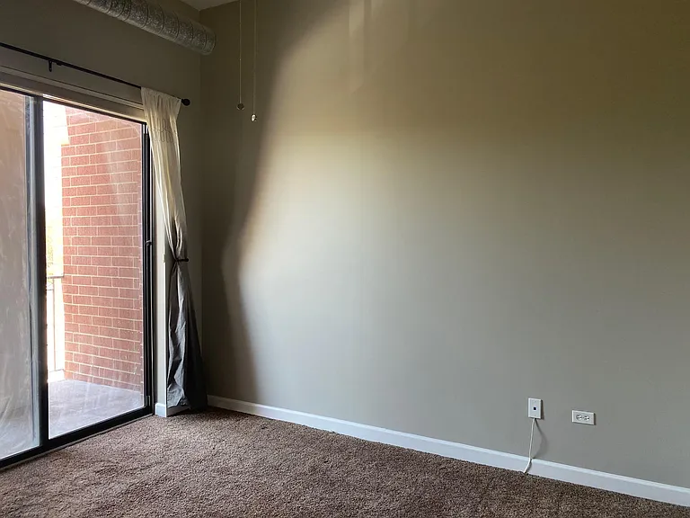 3125 W Fullerton Ave #305 — Photo 9