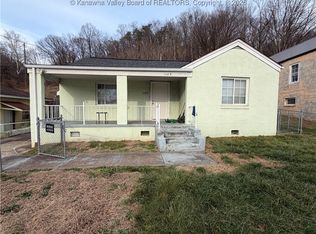 1105 1st Ave S, Nitro, WV 25143