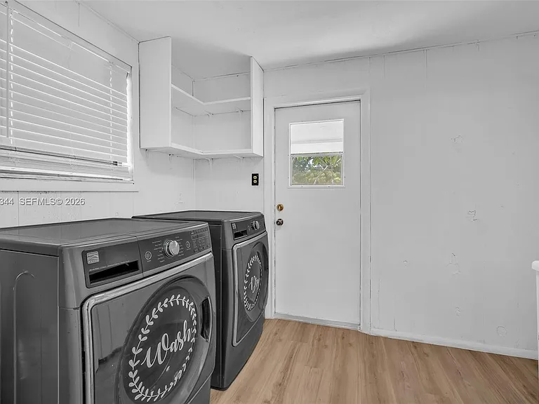 5096 SW 28th Ter — Photo 7