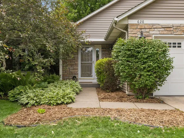 628 Eagle Ridge Rd, Woodbury, MN 55125