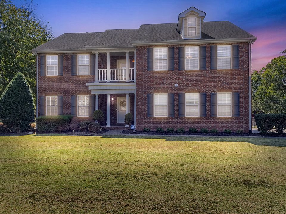 1st image of 1405 Stone Creek Dr