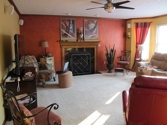 4th image of 6313 Angeles Dr