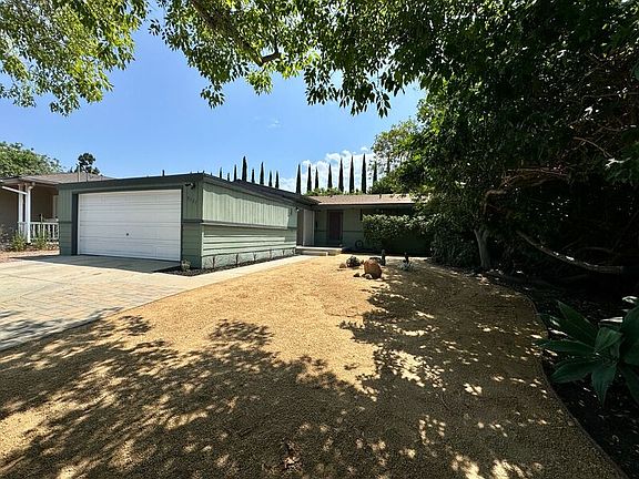 2nd image of 5327 Hewlett Dr