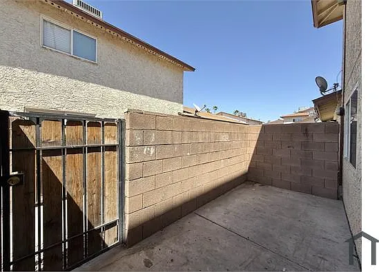 860 E Brown Rd #32 — Photo 20