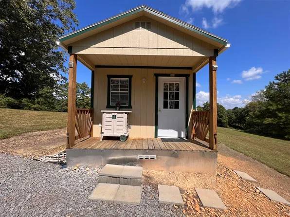 3490 Walnut Creek Rd, Scottsville, KY 42164