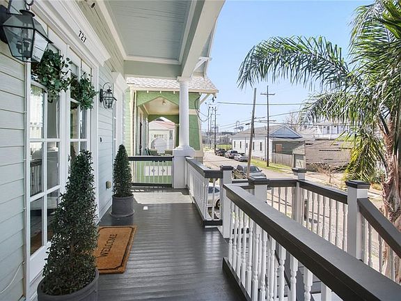 2nd image of 727 Lyons St #727