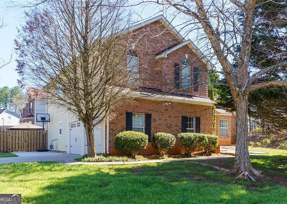 1st image of 2133 Eagles Nest Cir