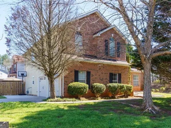 2133 Eagles Nest Cir, Decatur, GA 30035