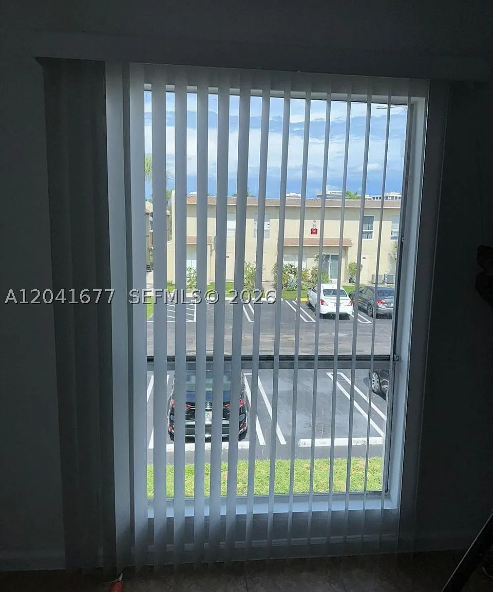 1 bed, 1.0 bath, 625 sqft, $1,525 — Photo 4