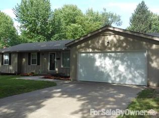 7933 Lamar Ave, Prairie Village, KS 66208