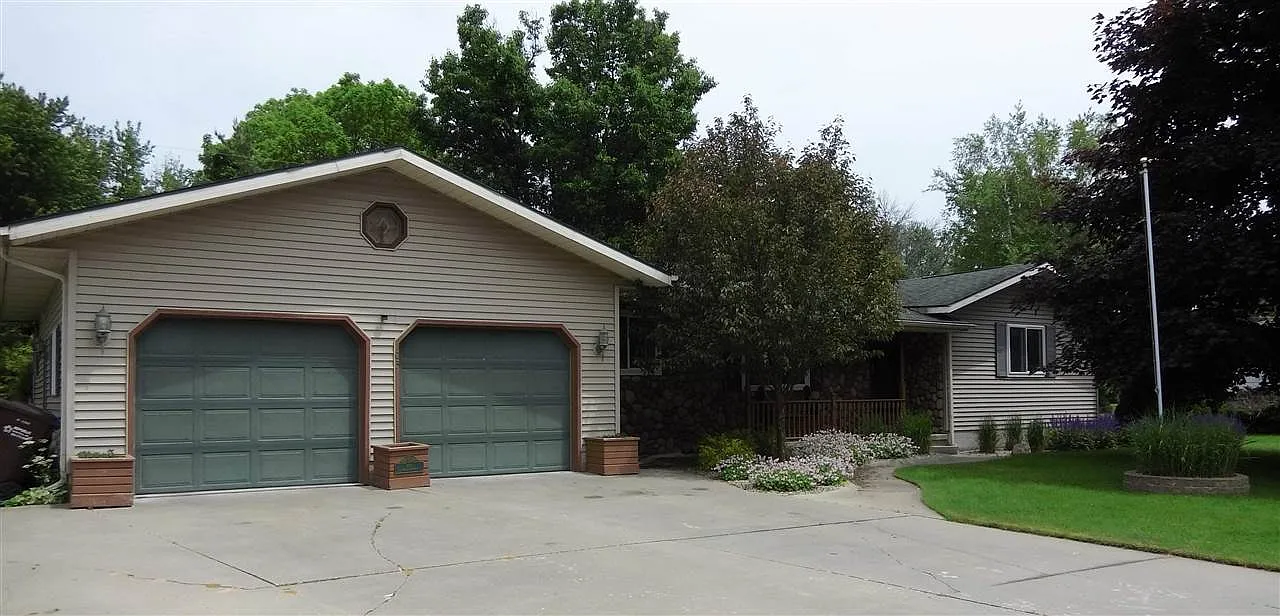 103 Avis Ct photo 1