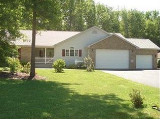 20 Brookview Dr, Cortland, OH 44410