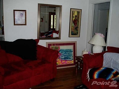 2nd image of 1422 Moran Dr