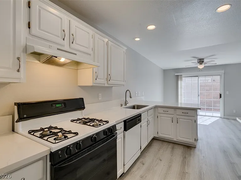 10130 Quilt Tree St — Photo 28