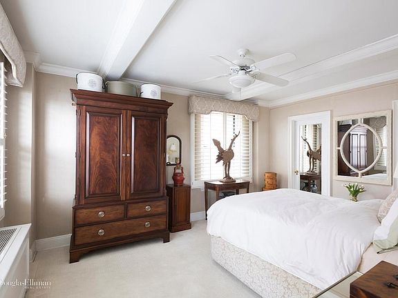 3rd image of 434 E 52nd St APT 9D