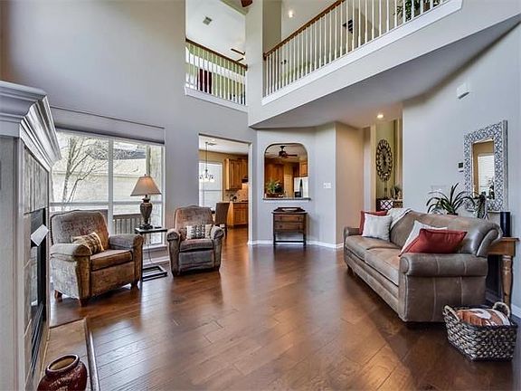 5th image of 9416 Bing Cherry Ln