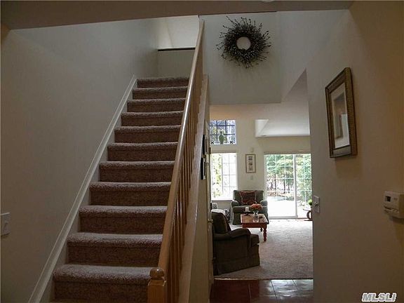 3rd image of 128 Farm House Ct