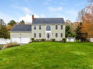 6 Penny Ln, Bellingham, MA 02019