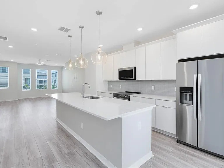 8472 Sperry St — Photo 8