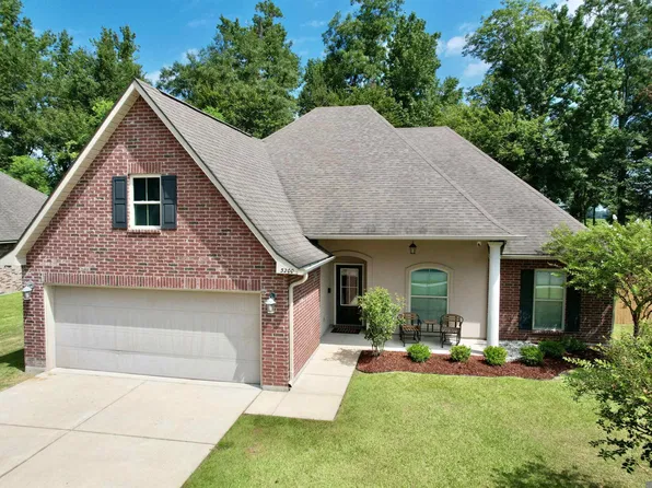 3200 Orleans Quarters Dr, Brusly, LA 70719