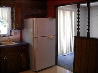 3rd image of 13800 Bennington Ave