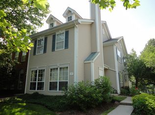 17 Desoto Dr, Franklin Park, NJ 08823