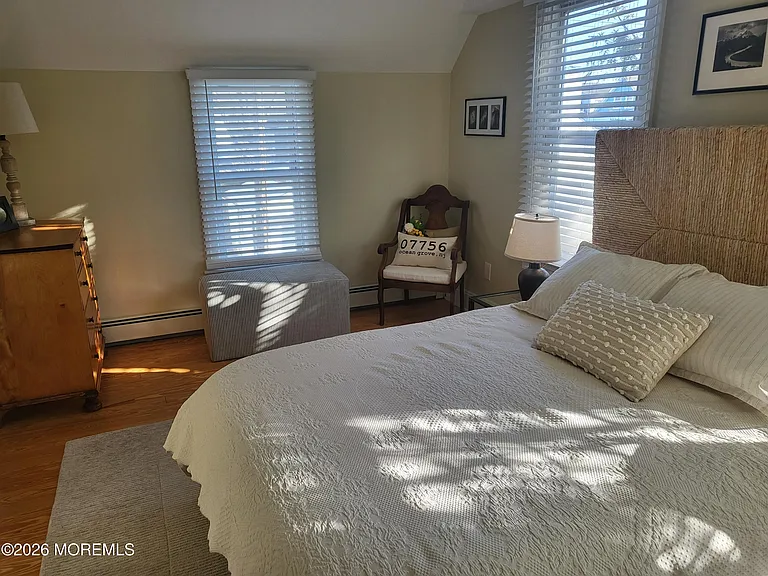 80 Heck Ave — Photo 37