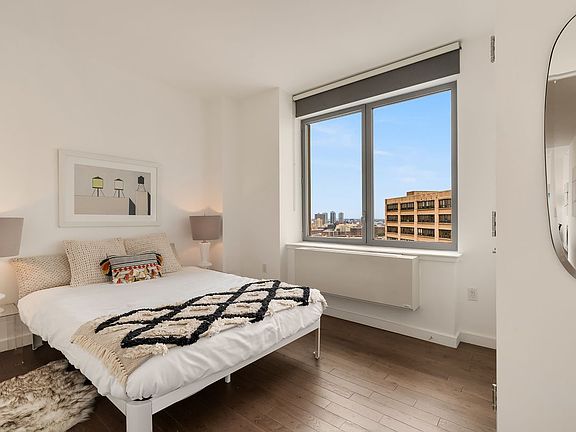 3rd image of 321 Cathedral Pkwy #15B