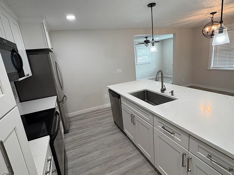 3968 Packard Dr — Photo 16
