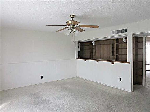 4th image of 3315 Craigo Ave