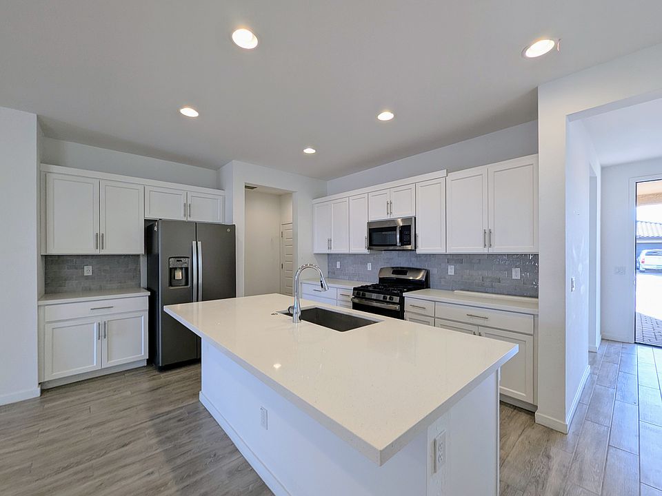 1st image of 4827 S 117th Ave