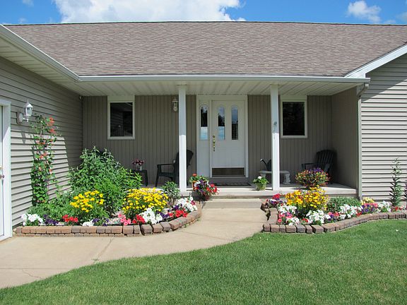 2nd image of 8865 Honeysuckle Cir
