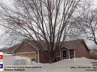 913 Christie Ct, Lawrence, KS 66049
