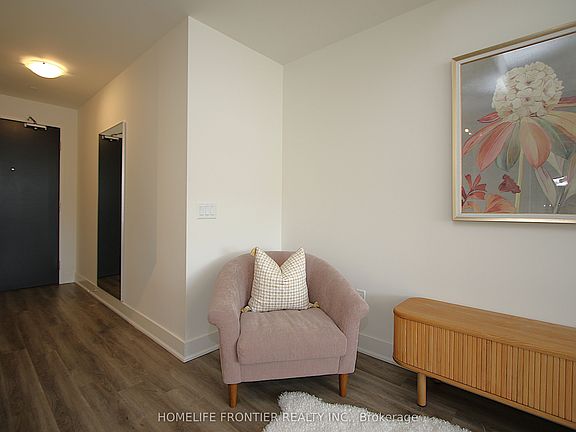 4th image of 185 Deerfield Rd #220